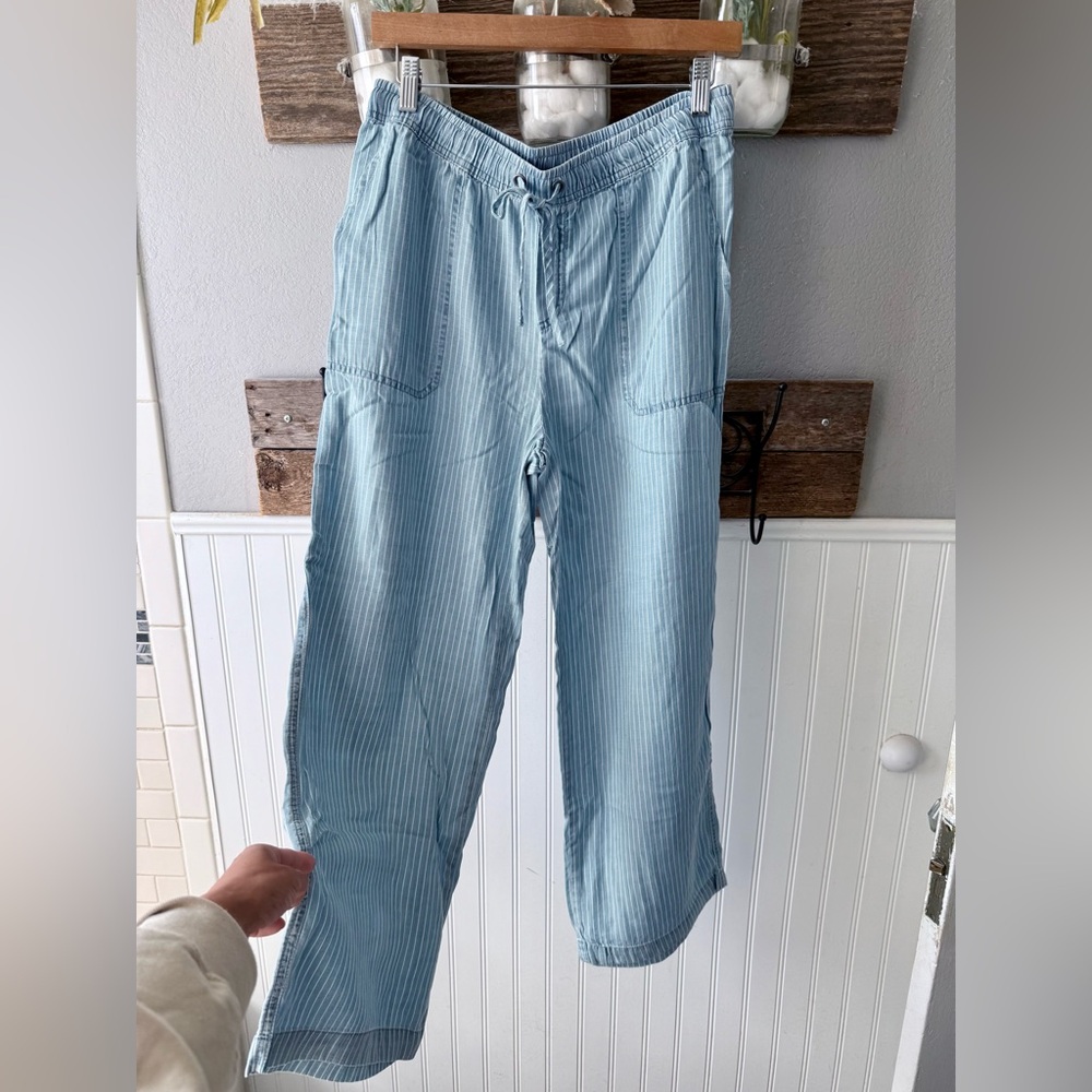 BE COOL Light Blue Striped Straight Leg Pants